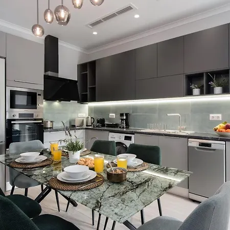 Marianna Suites